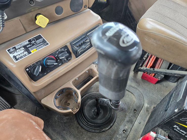 #22590-•-2007-mack-cv713-granite-roll-off-truck-image-49