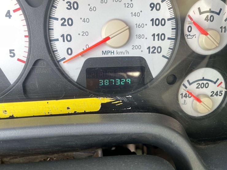 2006-dodge-ram-3500-image-26