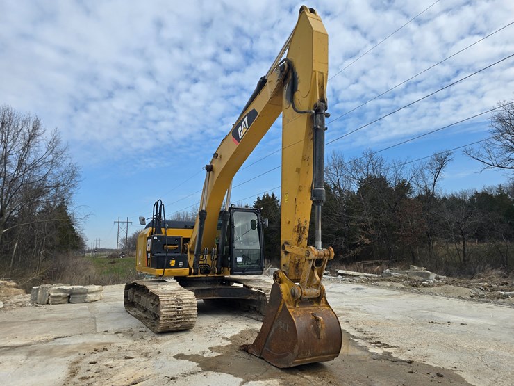 2013-caterpillar-324el-image-15