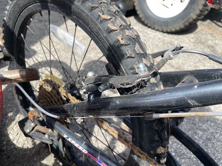 #7076-•-(3)-kid-bikes-(o3)-image-16