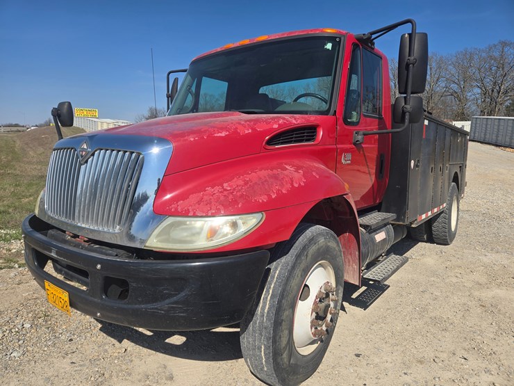 2007-international-durastar-4300-image-1