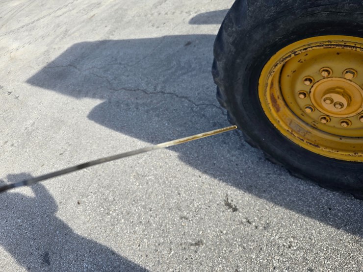 1971-deere-570a-image-65