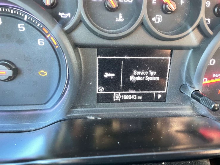 2019-chevrolet-silverado-1500-image-26