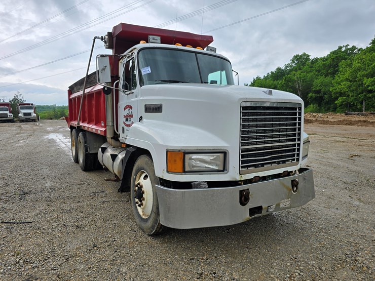 1994-mack-ch613-image-26