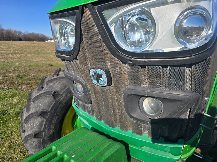 2016-john-deere-6110m-image-14