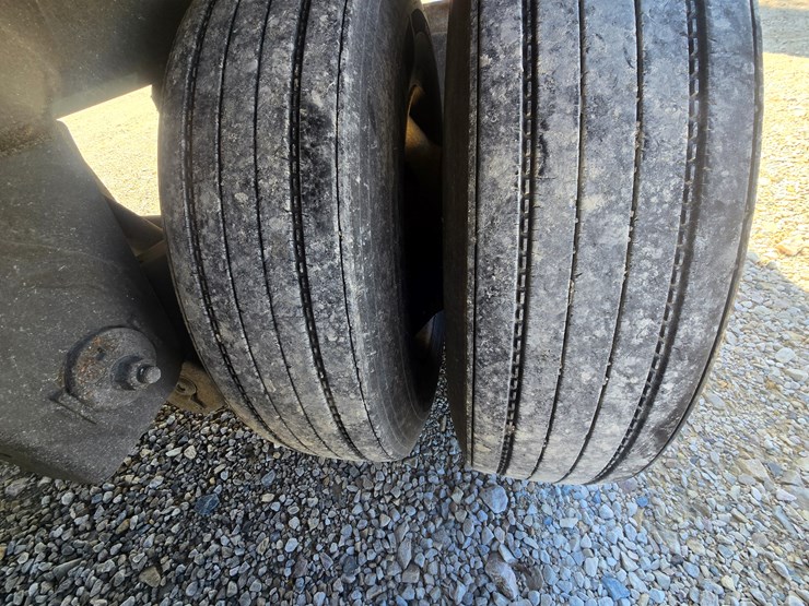 2012-great-dane-van-trailer-image-53