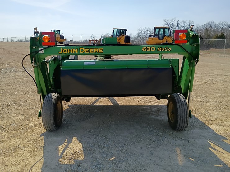 2013-john-deere-630-image-6