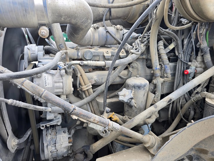 #22589-•-2006-mack-cv713-granite-roll-off-garbage-truck-image-24