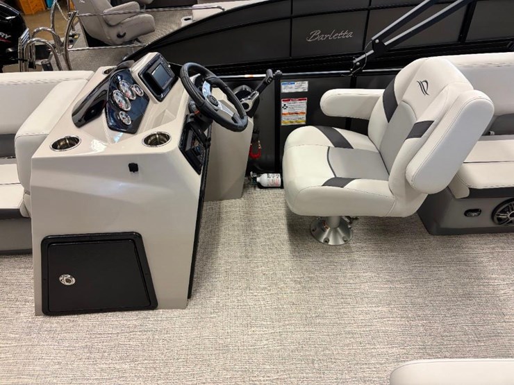 2025-g3-suncatcher-select-20rc-pontoon-image-14