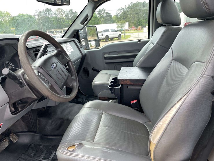 2012-ford-f450-image-10