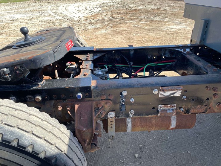 2003-sterling-sc8000-image-16