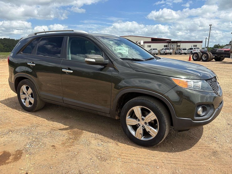 2013-kia-sorento-image-4