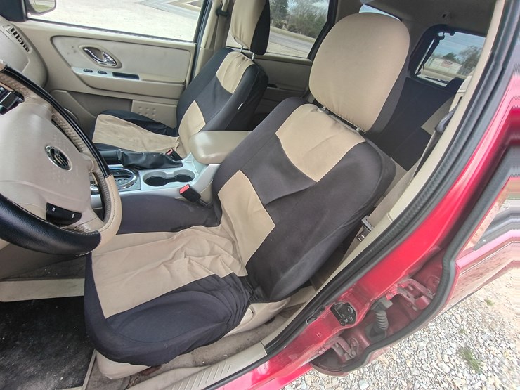 2005-mercury-mariner-image-28