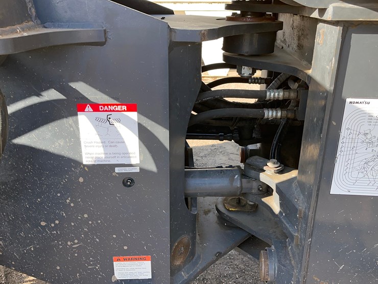 komatsu-wa200-image-38