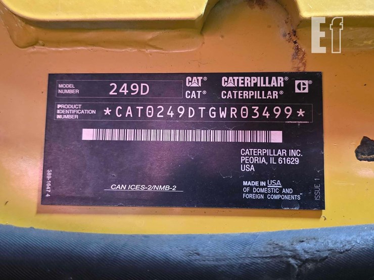 2020-caterpillar-249d-image-23