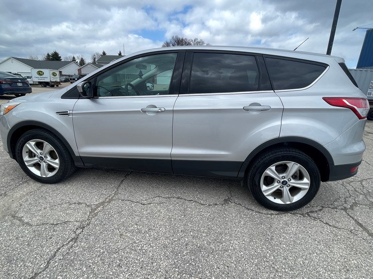 2015-ford-escape-image-8