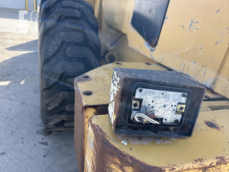 2000-caterpillar-938g-image-25