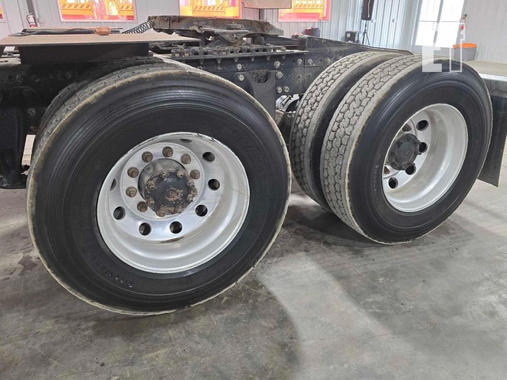 2017-international-prostar-image-23