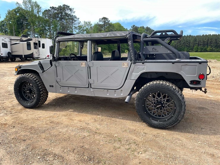 1988-am-general-m998-image-3