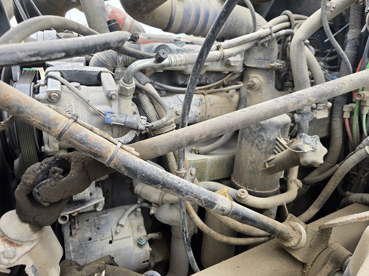 #22591-•-2007-mack-cv713-granite-roll-off-truck-image-26