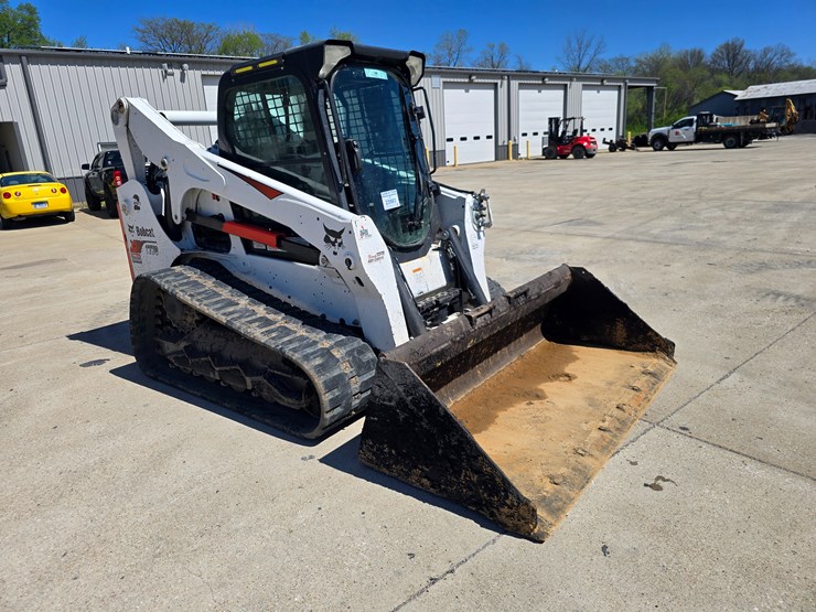 2020-bobcat-t770-image-15