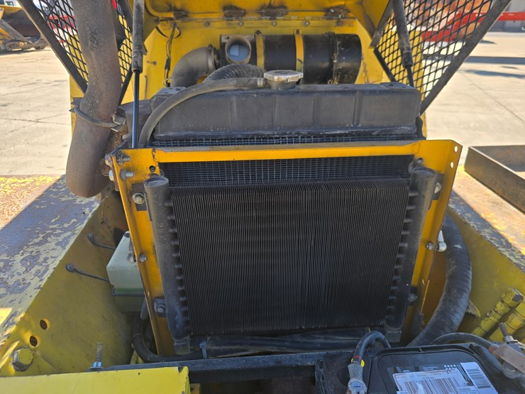 2000-sellick-sd80-image-37