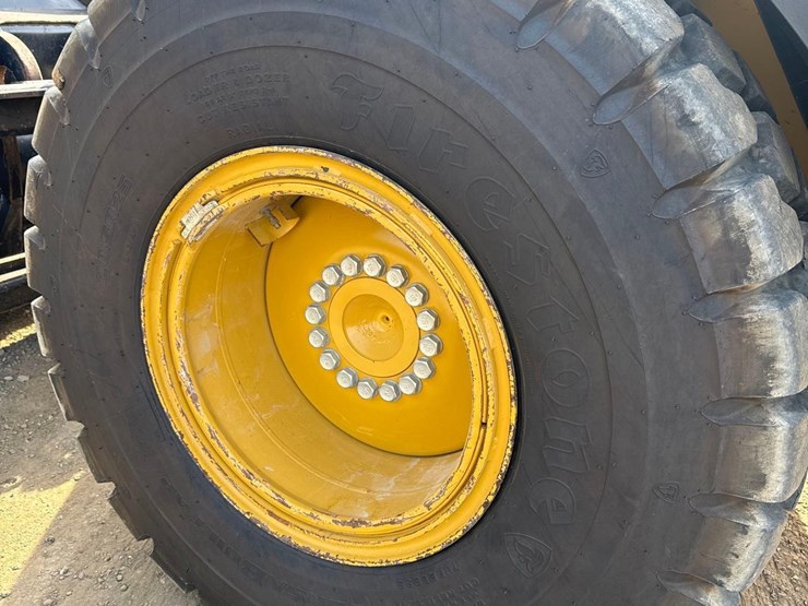 2021-caterpillar-926m-image-21