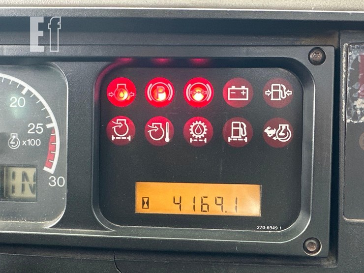 2015-caterpillar-815f-2-image-19