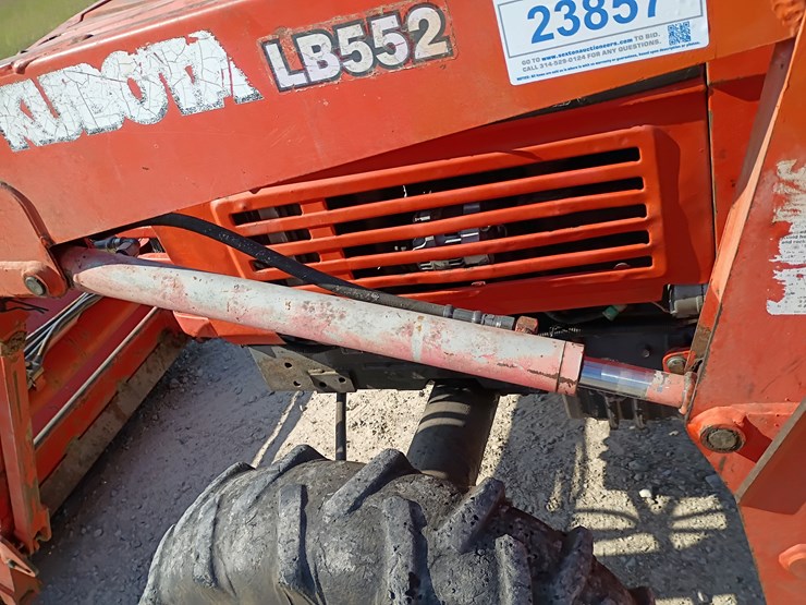 2001-kubota-l4300-image-61