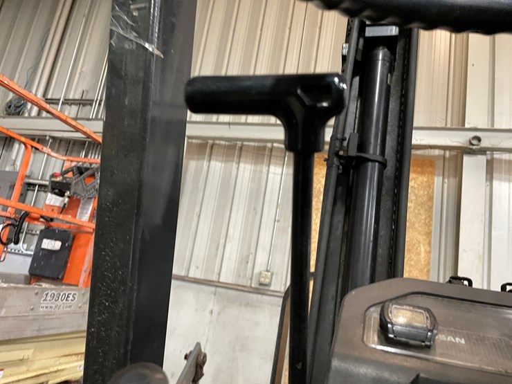 #1467-•-nissan-forklift-(e)-image-18