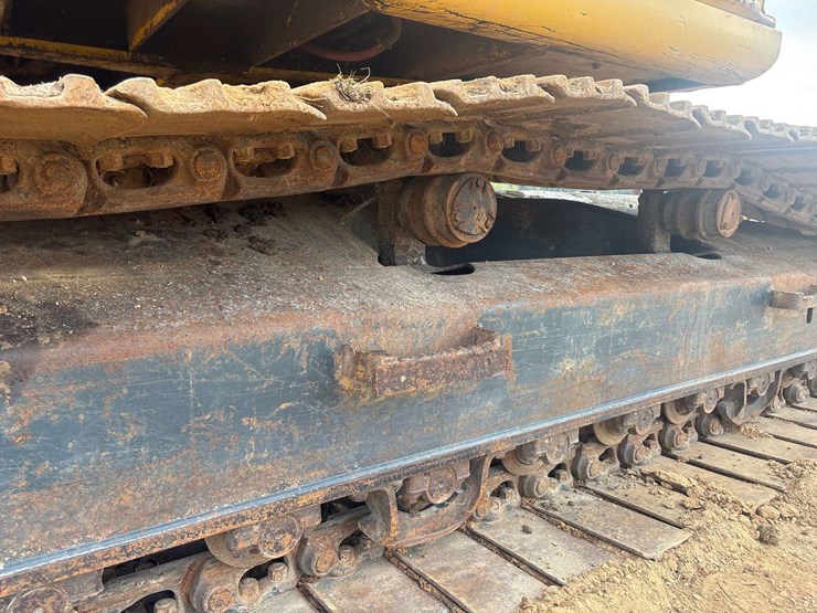 komatsu-pc200-image-29