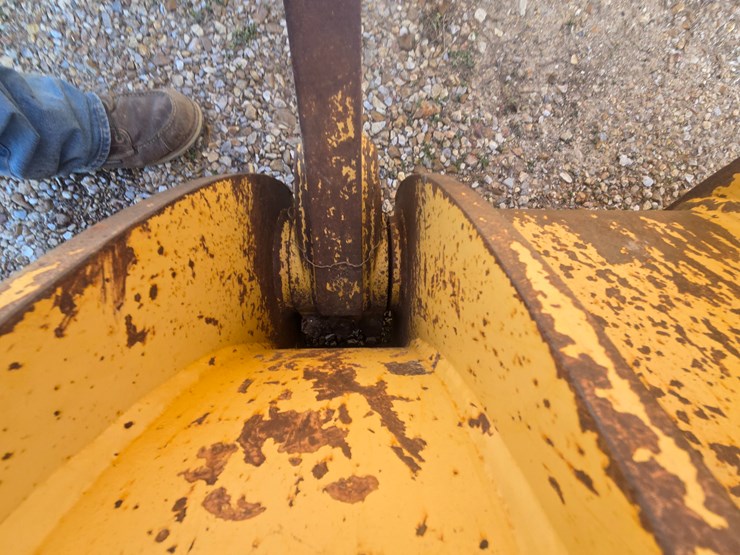 2004-deere-755c-image-86