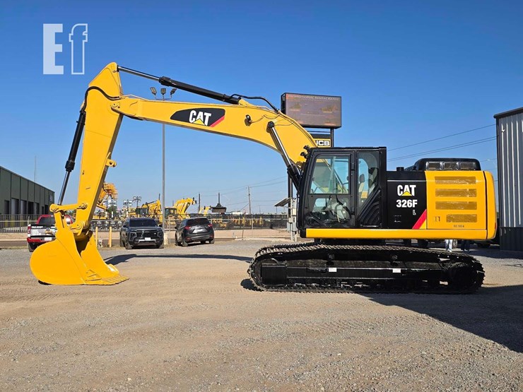 2017-caterpillar-326fl-image-5