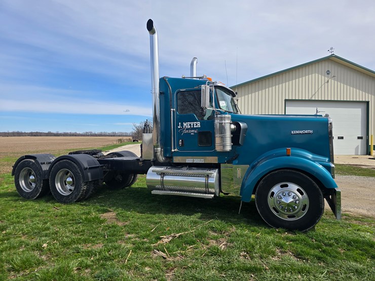 2007-kenworth-w900-image-14