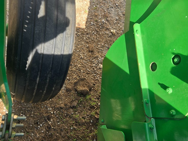 john-deere-630-image-28