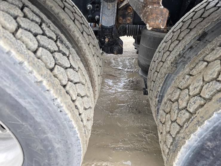 #22610-•-2019-mack-anthem-sleeper-truck-image-66