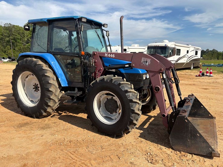 new-holland-7635-image-4