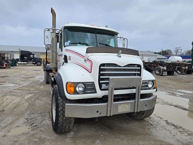 #22590-•-2007-mack-cv713-granite-roll-off-truck-image-20