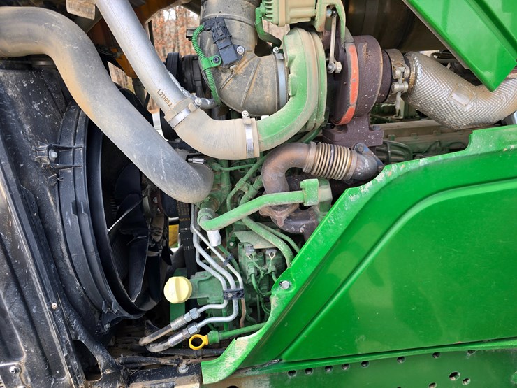 john-deere-6125r-image-30