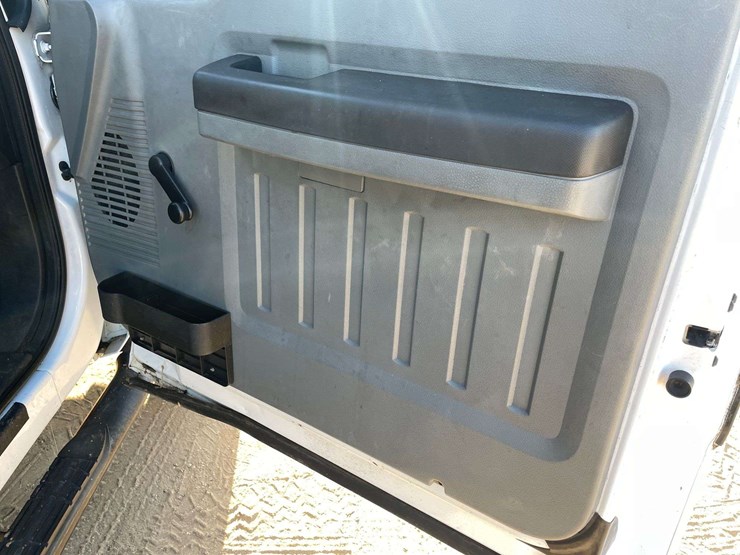 2012-ford-f250-image-16