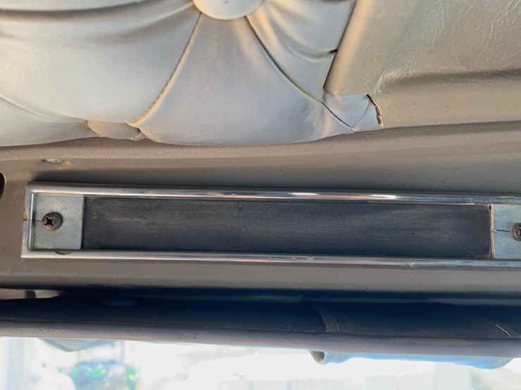 2004-kenworth-w900-image-96