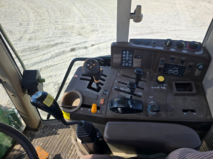 2002-john-deere-6220-image-51