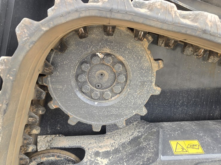 2023-new-holland-c314-image-46