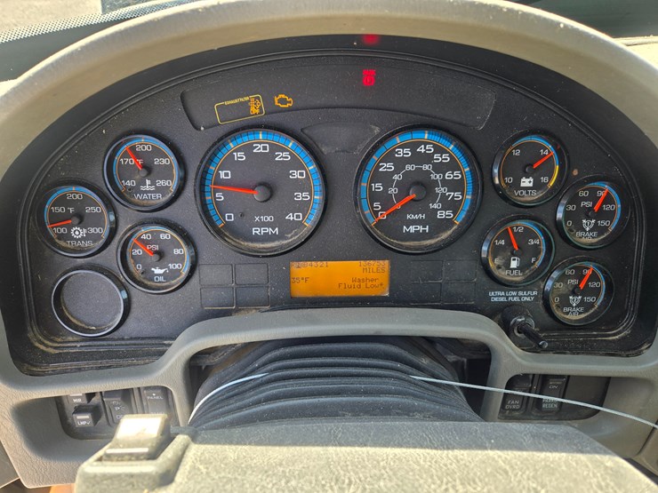 2013-international-workstar-7400-image-59