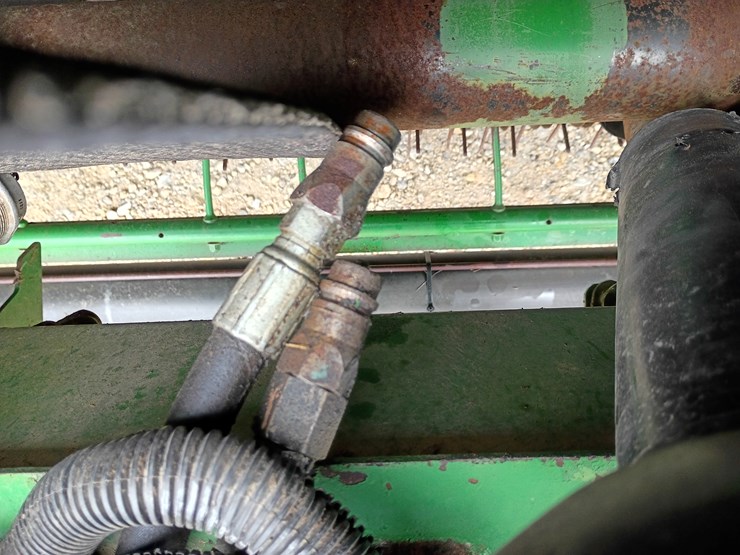 john-deere-458-image-11