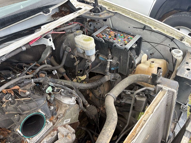 2010-chevrolet-tahoe-image-20