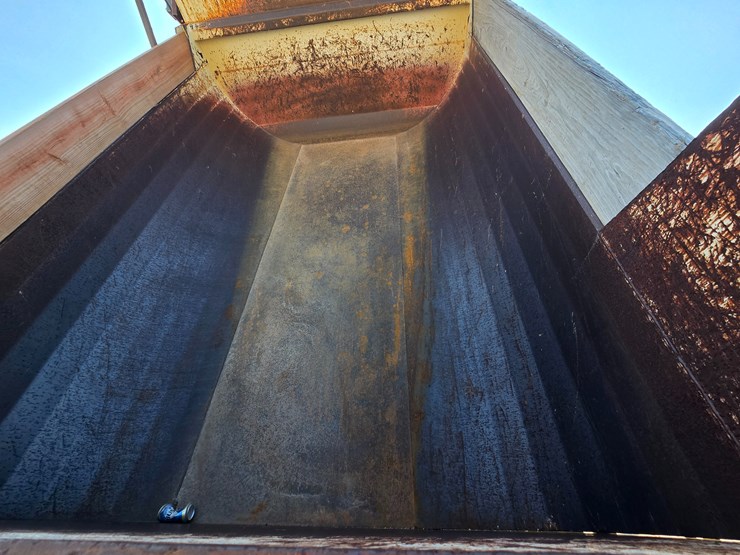 #22520-•-2002-gmc-c7500-dump-truck-image-63