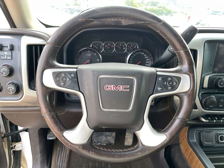 2015-gmc-sierra-1500-image-12