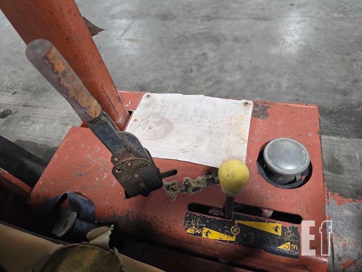 ditch-witch-3700dd-image-24