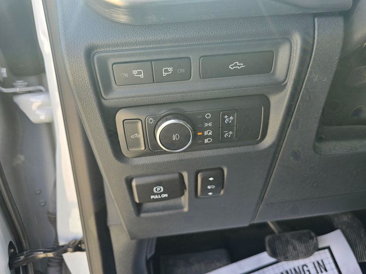 2022-ford-f150-image-37